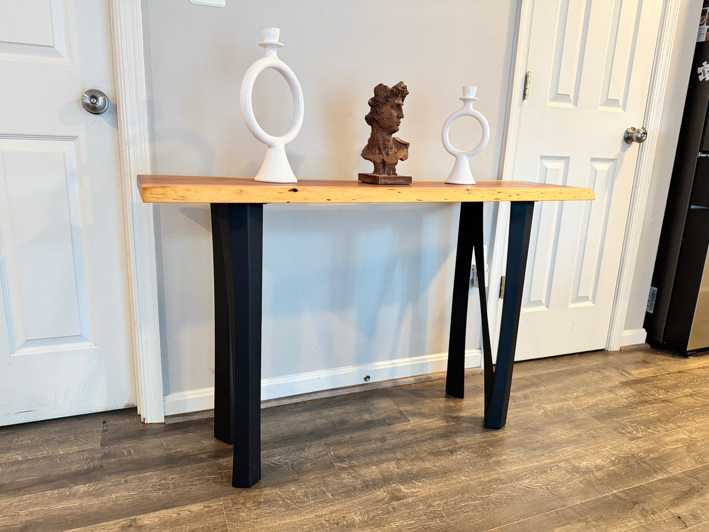 Live Edge Console Table – Patagonian Rosewood Top & Powder-Coated Steel Legs (#602)